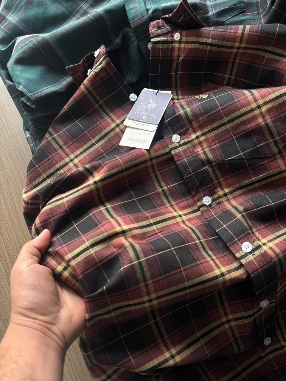 Men’s Classic Checks Shirt – Comfortable Fit with Timeless Style